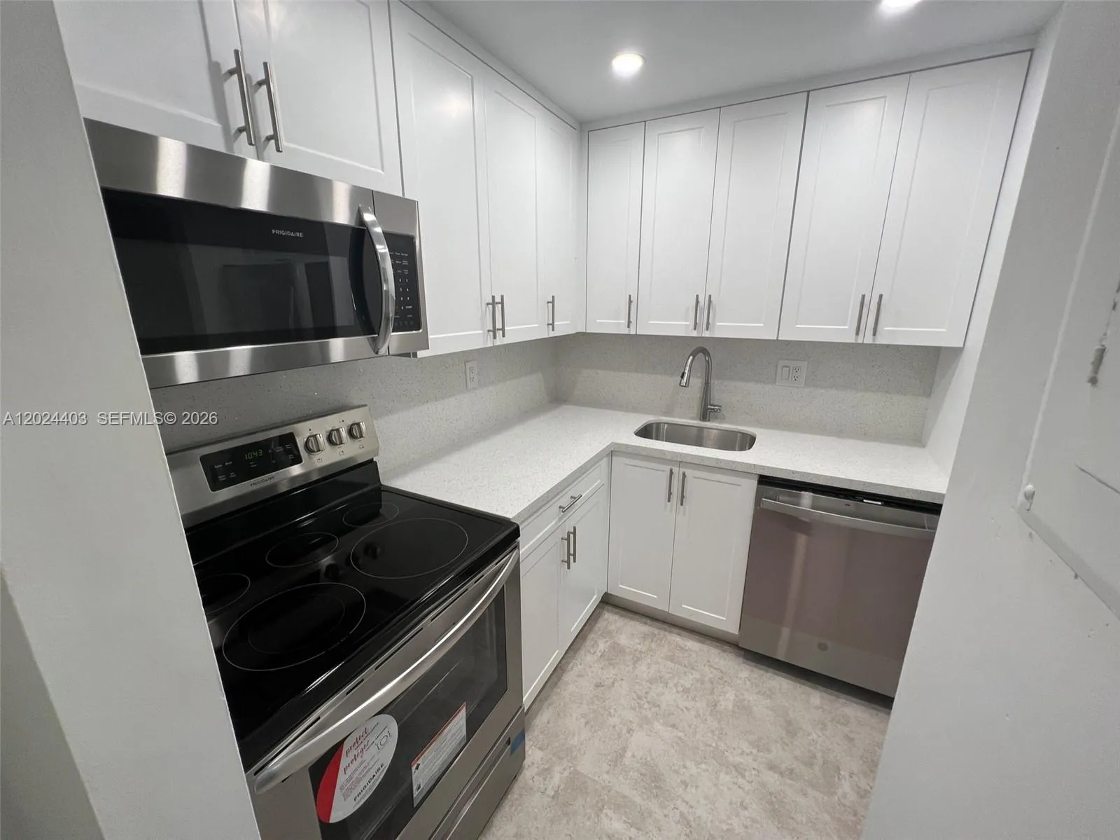 En Venta 10415 N Kendall Drive B113, Miami, FL 33176, Miami, FL 33176