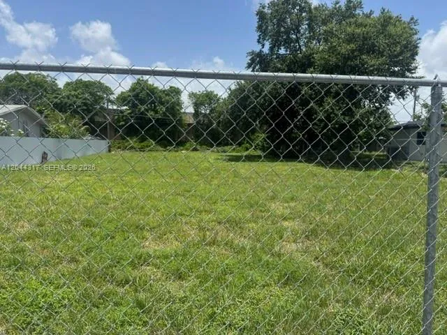 En Venta 10420 NW 6 Avenue, Miami, FL 33150, Miami, FL 33150