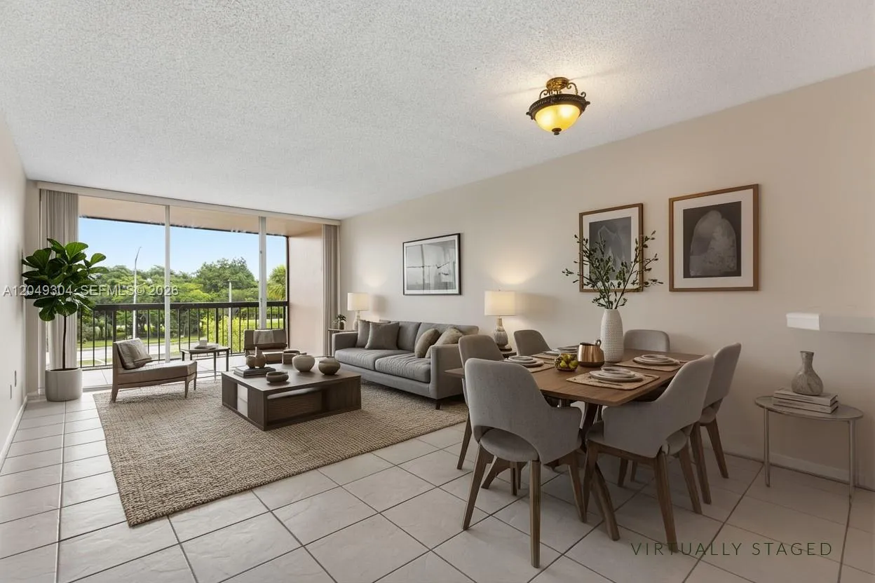 En Venta 10425 SW 112th Avenue 302, Miami, FL 33176, Miami, FL 33176