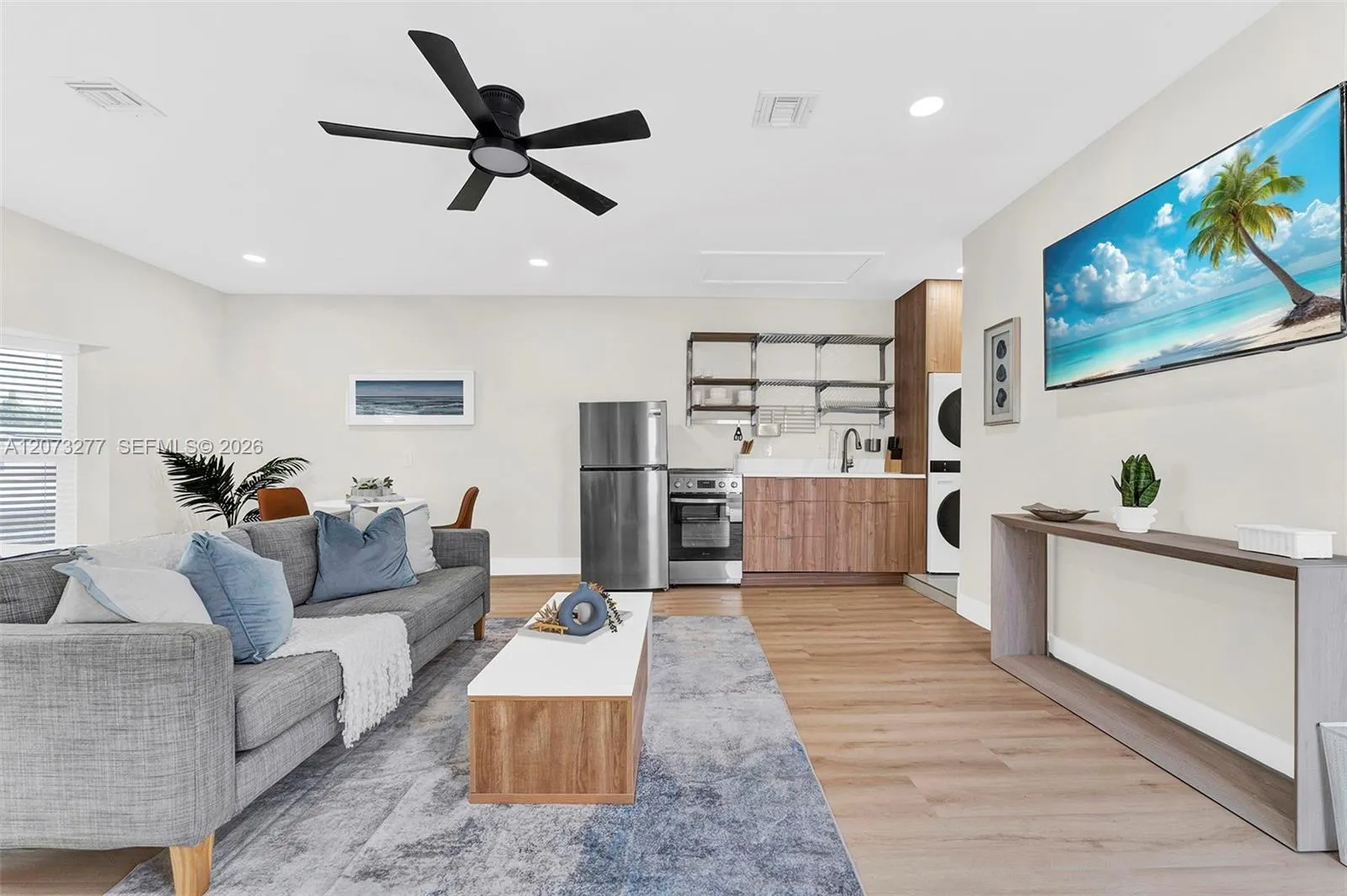 Foto de propiedad en 10430 Sunset Strip S, Sunrise, FL 33322 Sunrise con MLS# 