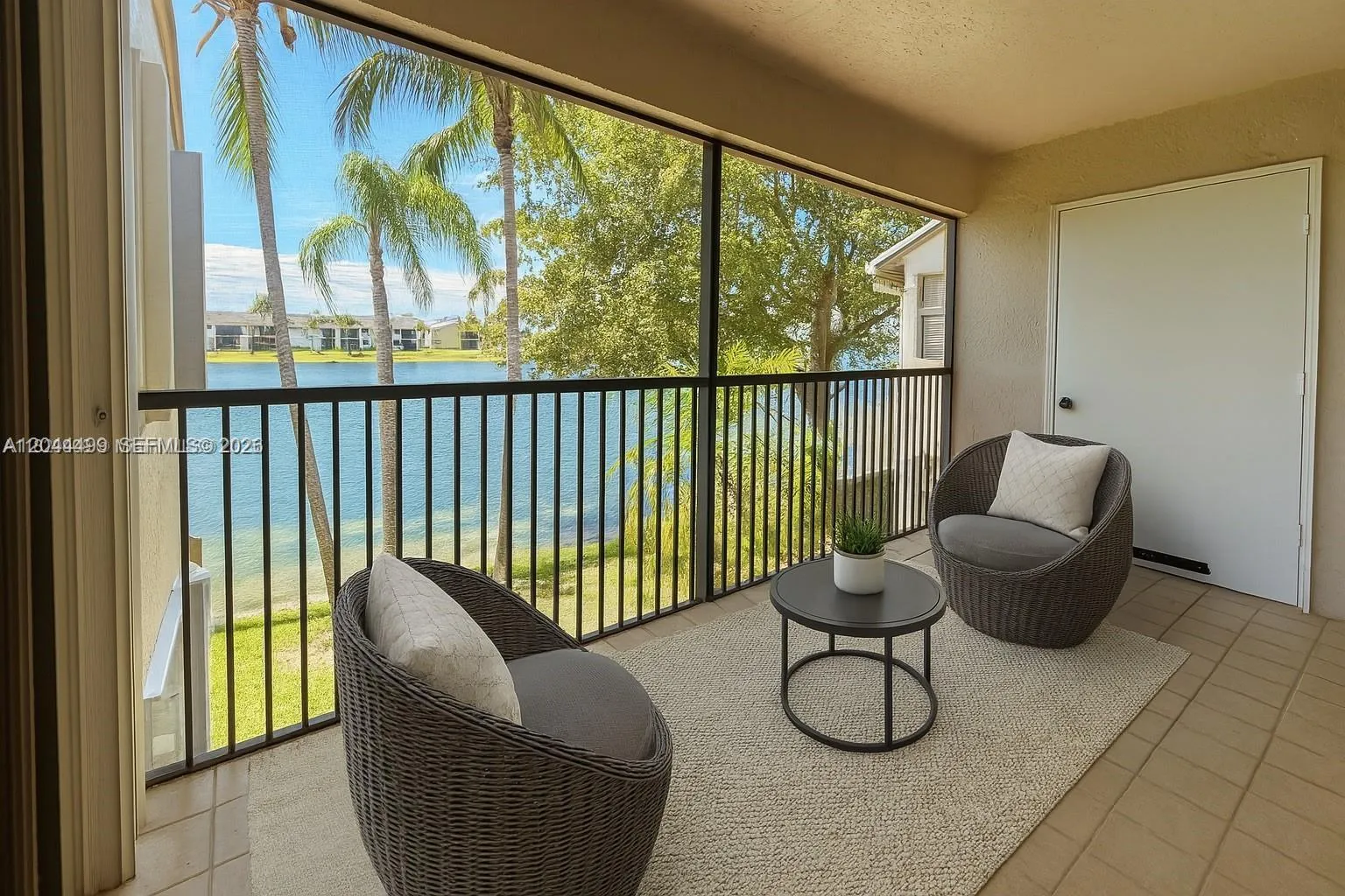 Foto de propiedad en 1044 S Independence Drive 1044I, Homestead, FL 33034 Homestead con MLS# 