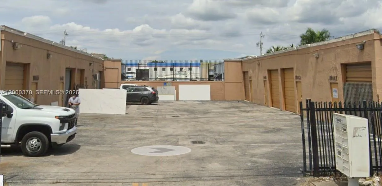 Foto de propiedad en 10455 SW 185th Terrace, Cutler Bay, FL 33157 Cutler Bay con MLS# 