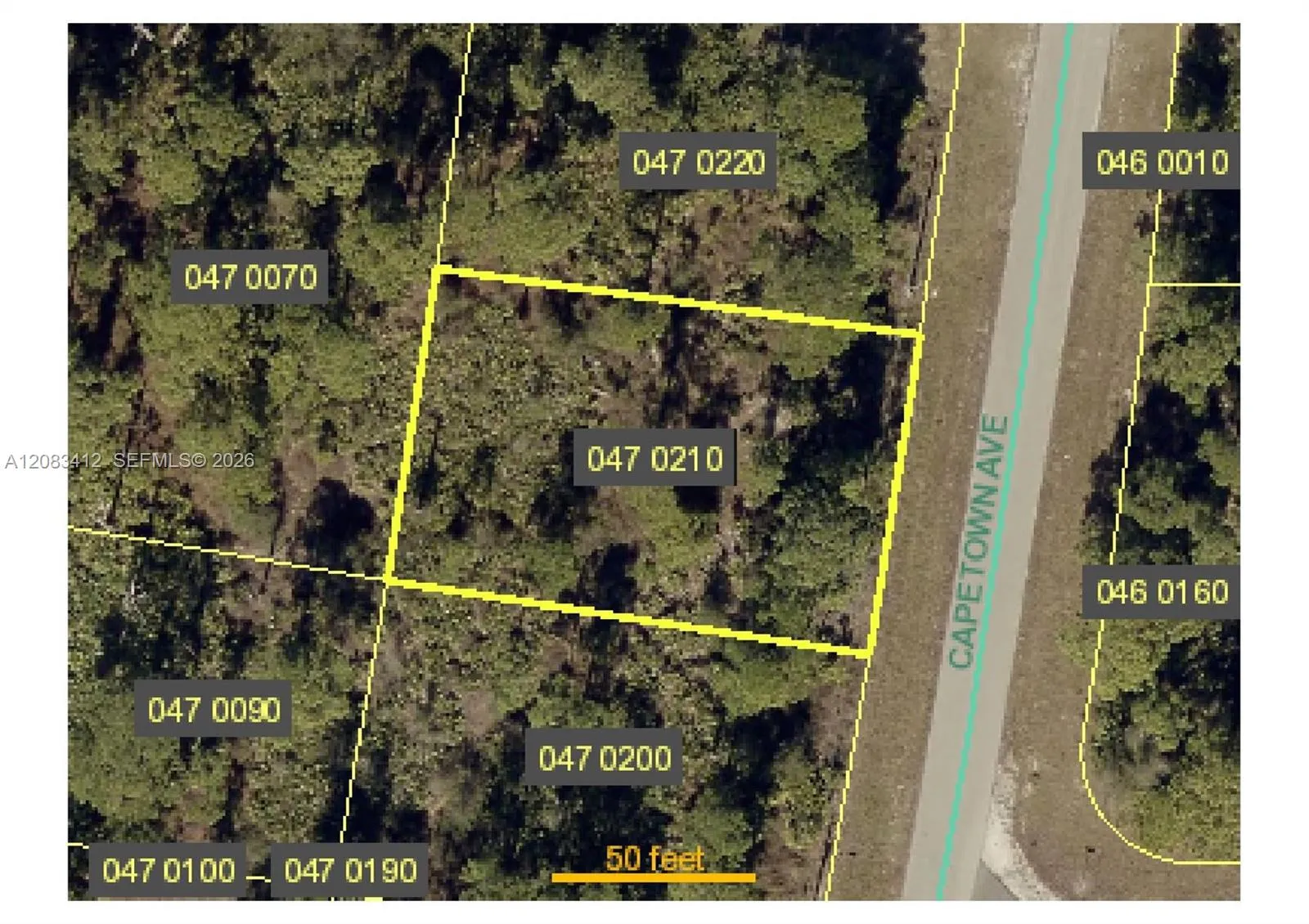 Foto de propiedad en 1048 Capetown, FL 33974  con MLS# 