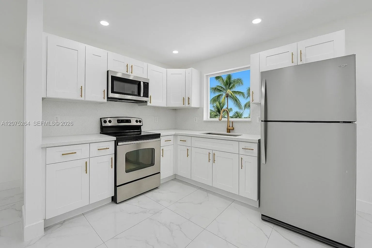 Foto de propiedad en 105 NW 14th Way 0, Dania Beach, FL 33004 Dania Beach con MLS# 