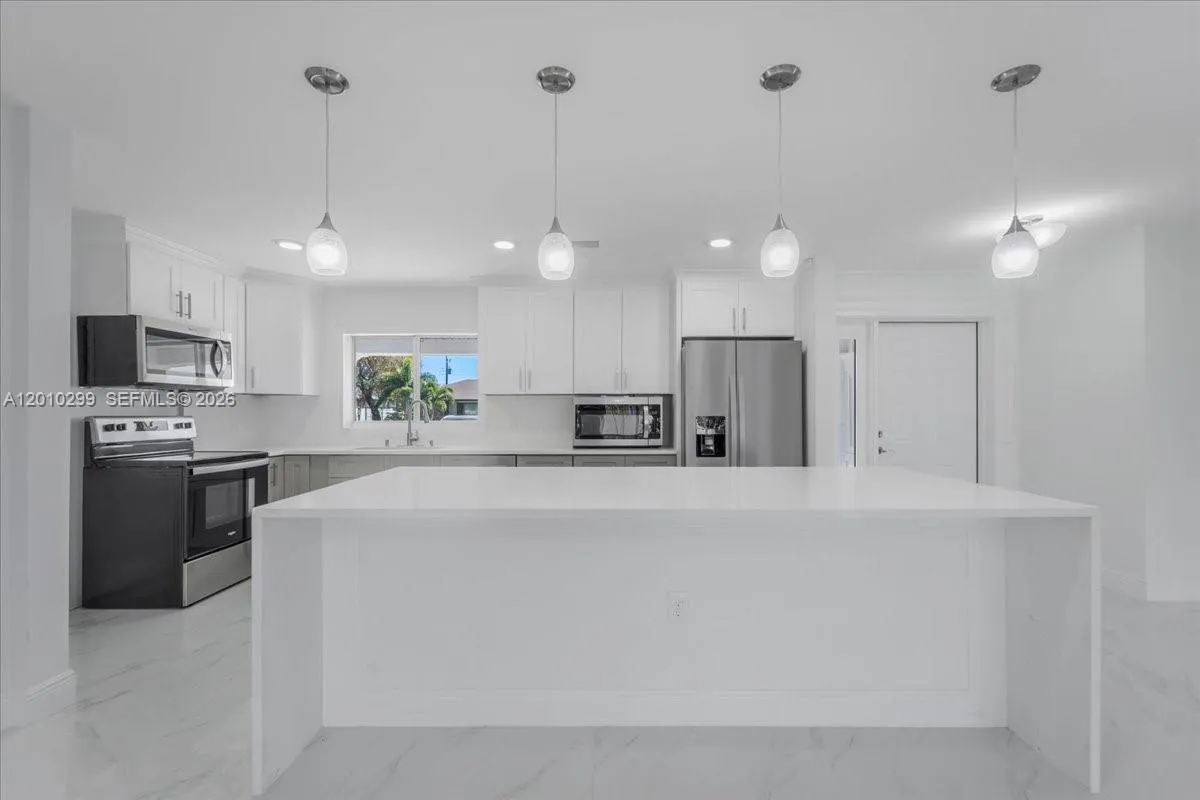 En Venta 105 SE 45th, FL 33904, FL 33904