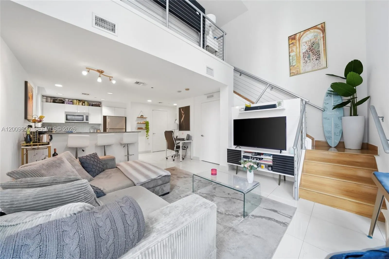 Foto de propiedad en 1050 Brickell Avenue 1002, Miami, FL 33131 Miami con MLS# 