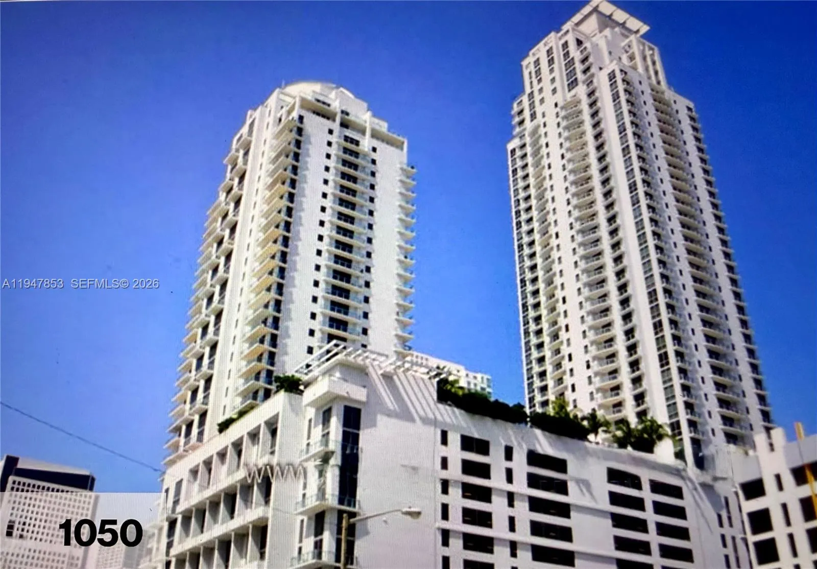 Foto de propiedad en 1050 Brickell Avenue 1816, Miami, FL 33131 Miami con MLS# 