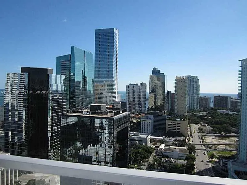 Foto de propiedad en 1050 Brickell Avenue 2612, Miami, FL 33131 Miami con MLS# 