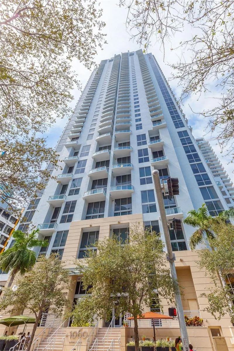 Foto de propiedad en 1050 Brickell Avenue 2622, Miami, FL 33131 Miami con MLS# 