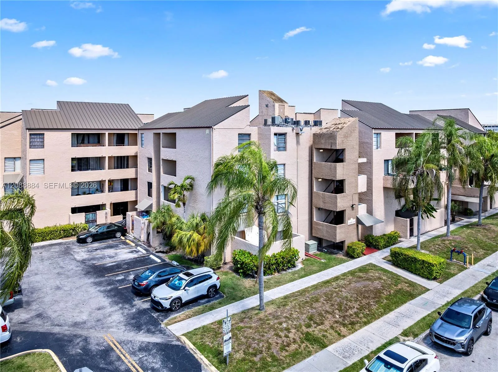 En Venta 10500 SW 108th Avenue B211, Miami, FL 33176, Miami, FL 33176
