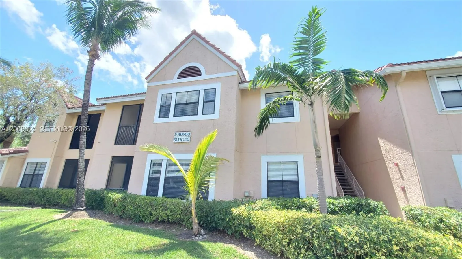 Foto de propiedad en 10500 SW 155th Court 1022, Miami, FL 33196 Miami con MLS# 
