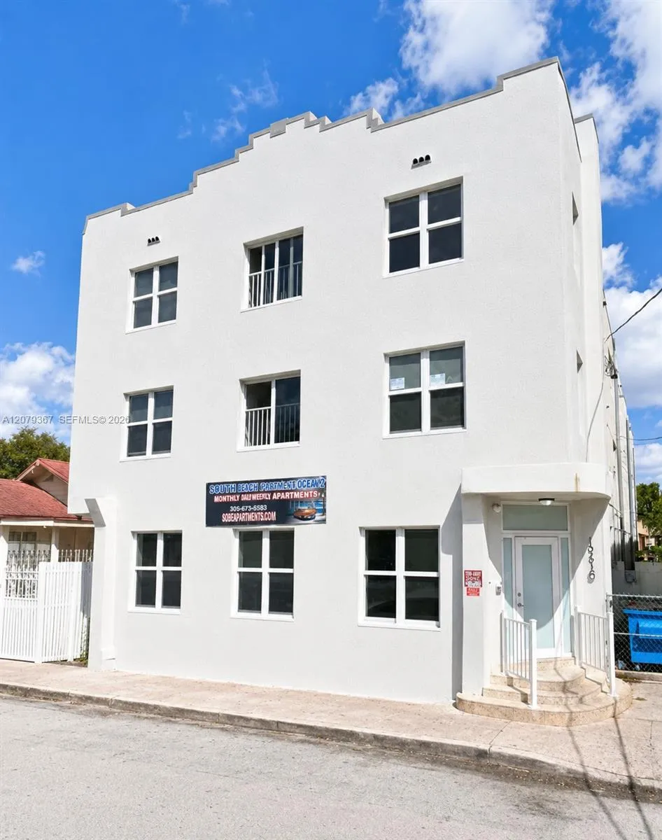 En Renta 1051 NW 2nd Street 8, Miami, FL 33128, Miami, FL 33128