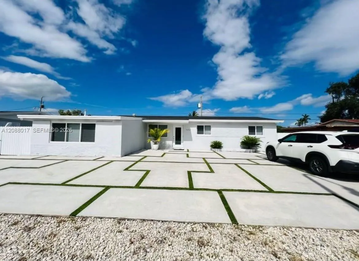 En Venta 10521 Caribbean Boulevard, Cutler Bay, FL 33189, Cutler Bay, FL 33189