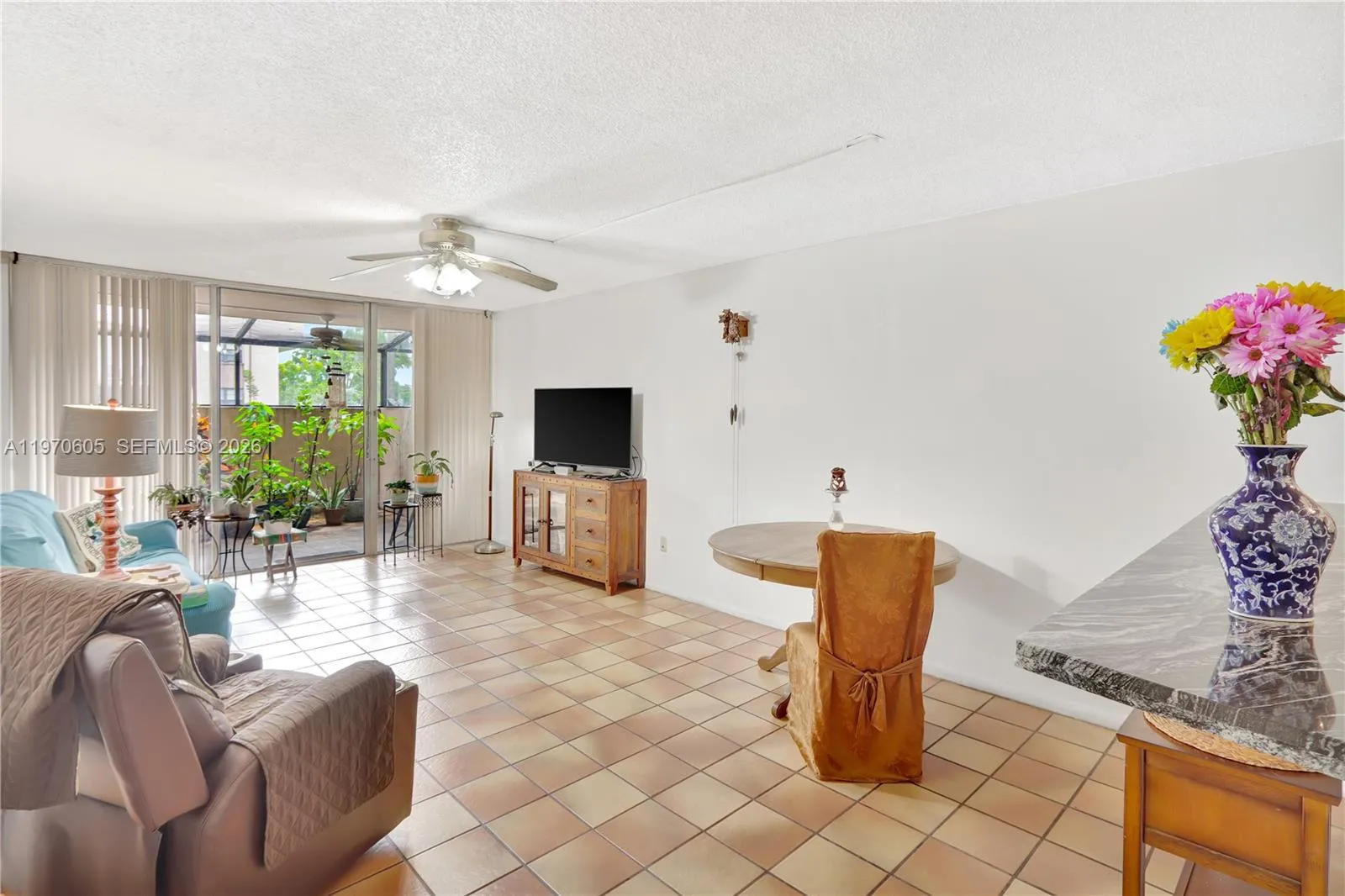 Foto de propiedad en 10525 SW 112th Avenue 117, Miami, FL 33176 Miami con MLS# 