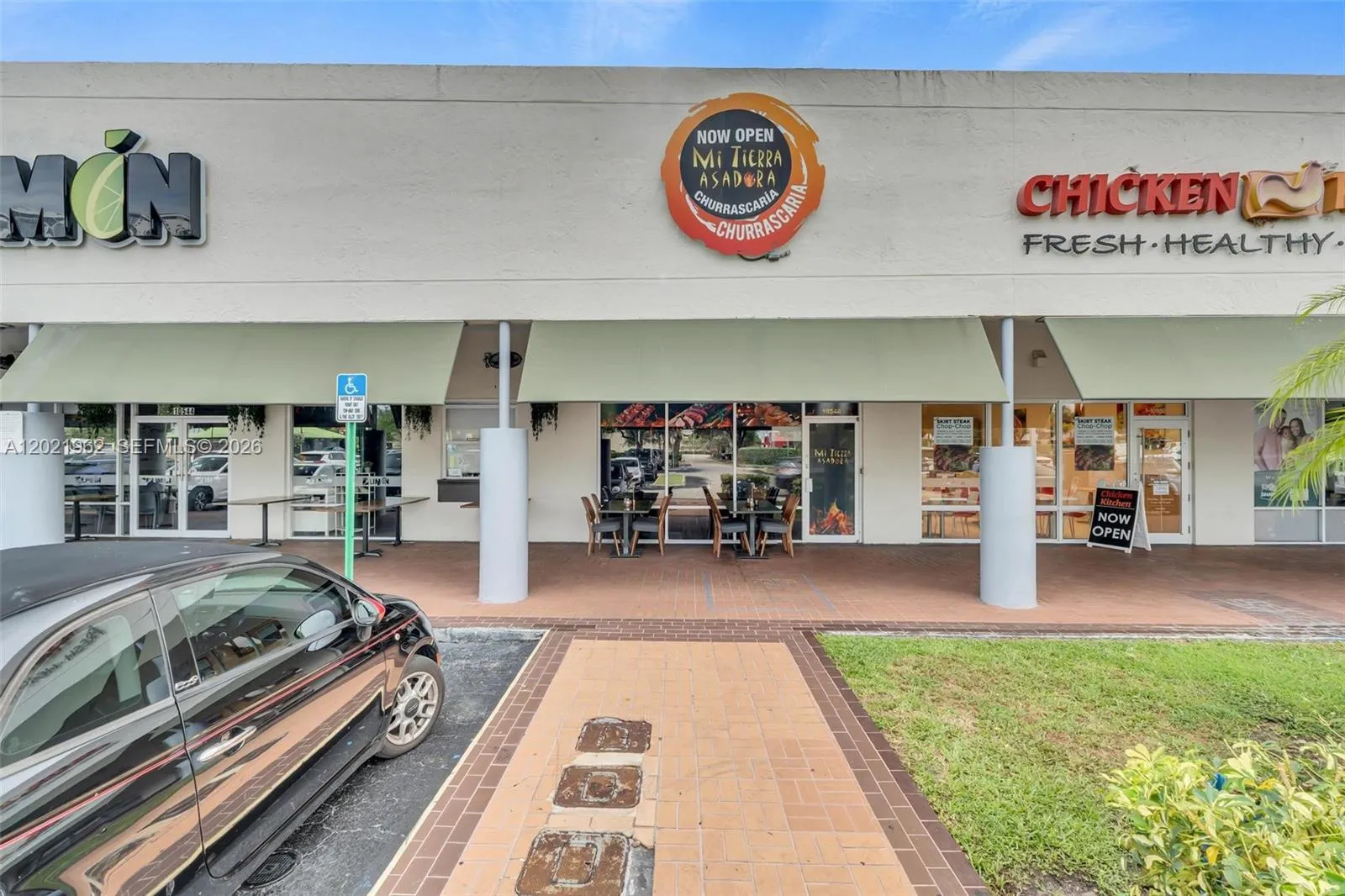 Foto de propiedad en 10548 SW 8, Miami, FL 33174 Miami con MLS# 