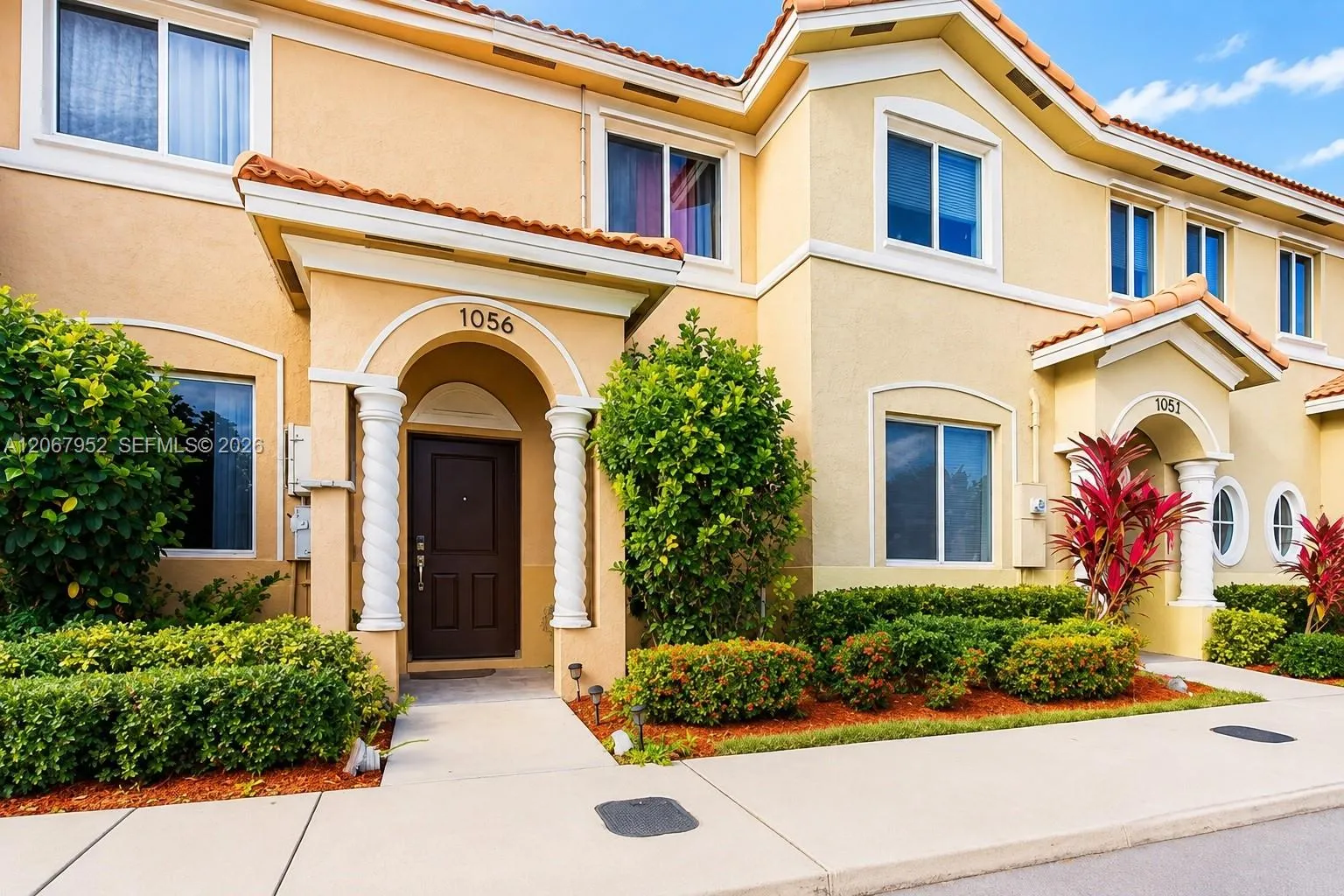 Foto de propiedad en 1056 SE 23rd Avenue, Homestead, FL 33035 Homestead con MLS# 