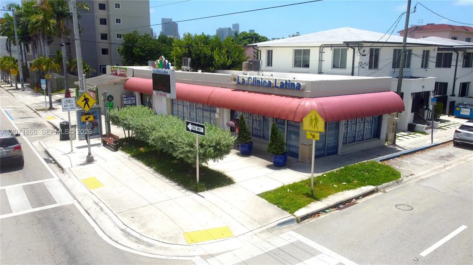 En Venta 1058 SW 1st Street, Miami, FL 33130, Miami, FL 33130