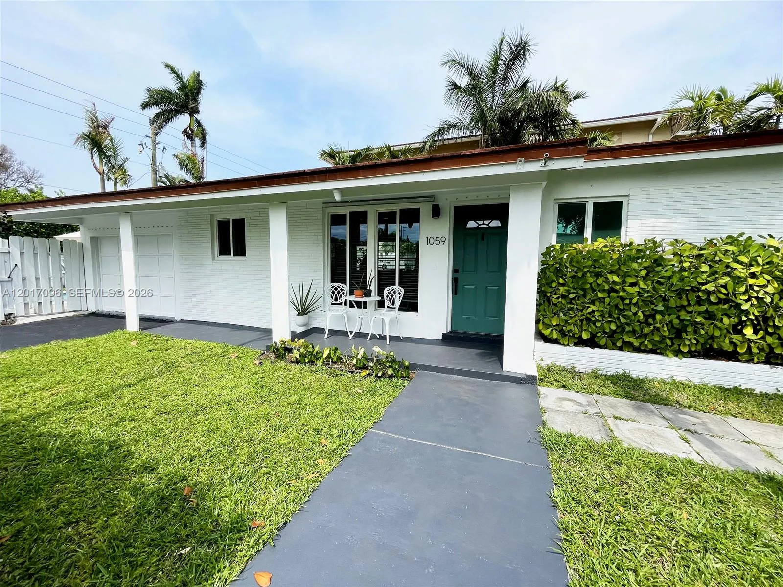 Vendido 1059 Washington Street, Hollywood, FL 33019, Hollywood, FL 33019