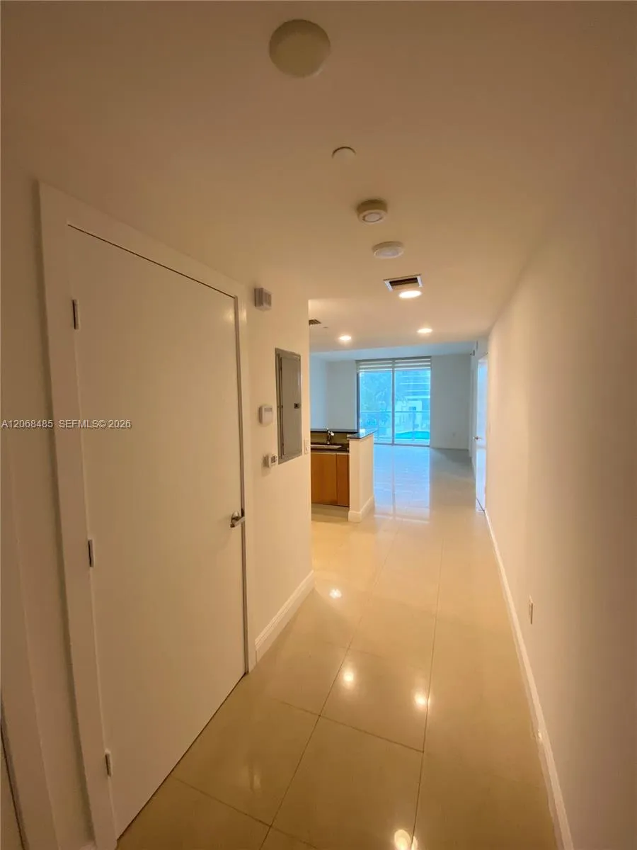 Foto de propiedad en 1060 Brickell Avenue 1413, Miami, FL 33131 Miami con MLS# 