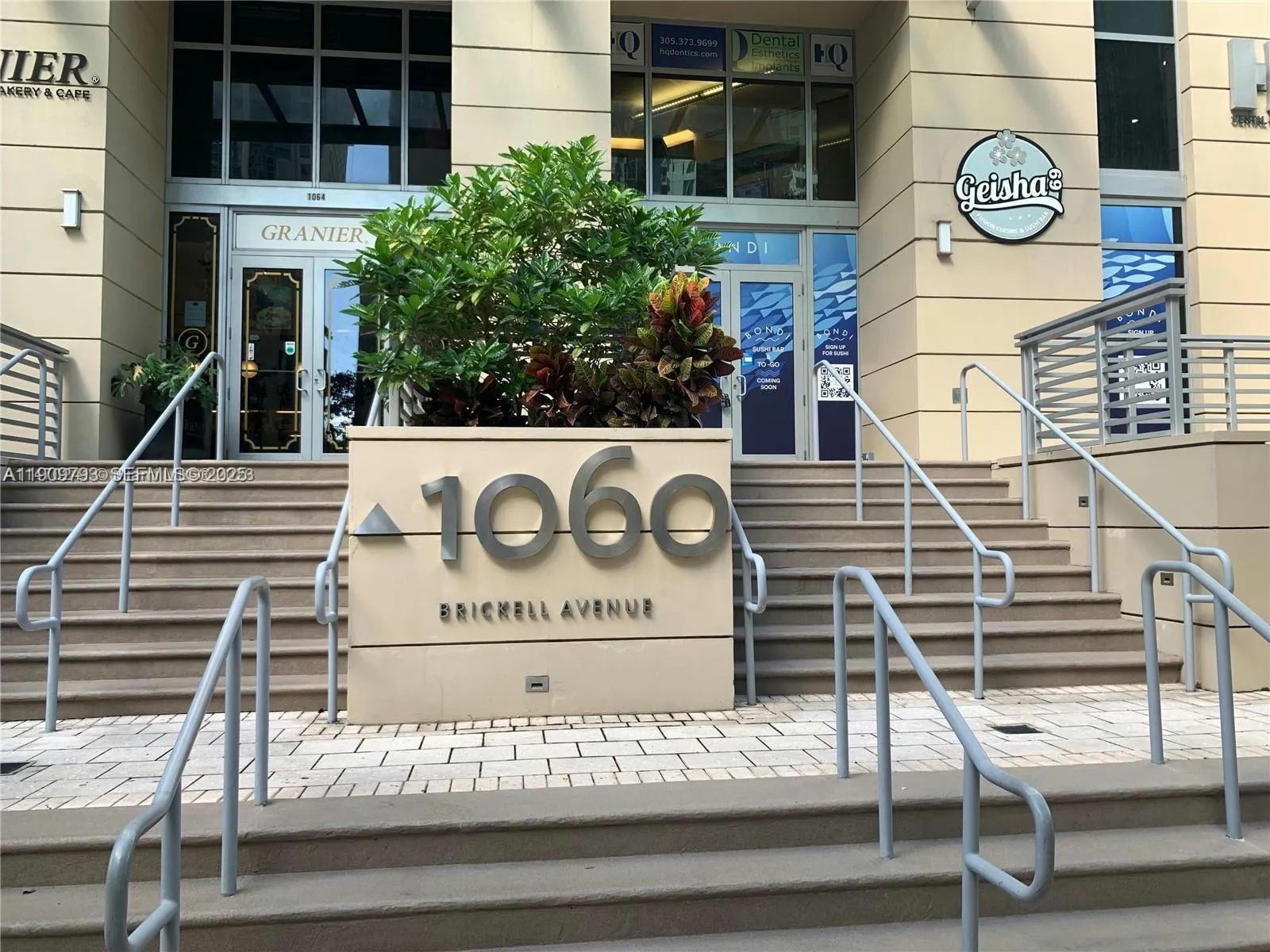 Foto de propiedad en 1060 Brickell Avenue 1701, Miami, FL 33131 Miami con MLS# 