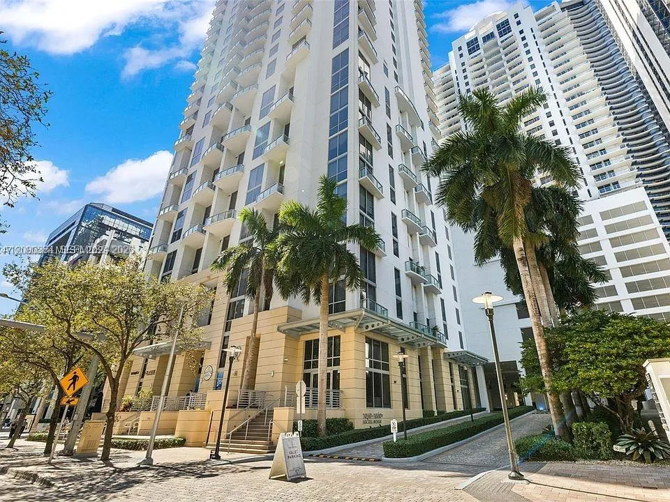 Foto de propiedad en 1060 Brickell Avenue 2613, Miami, FL 33131 Miami con MLS# 