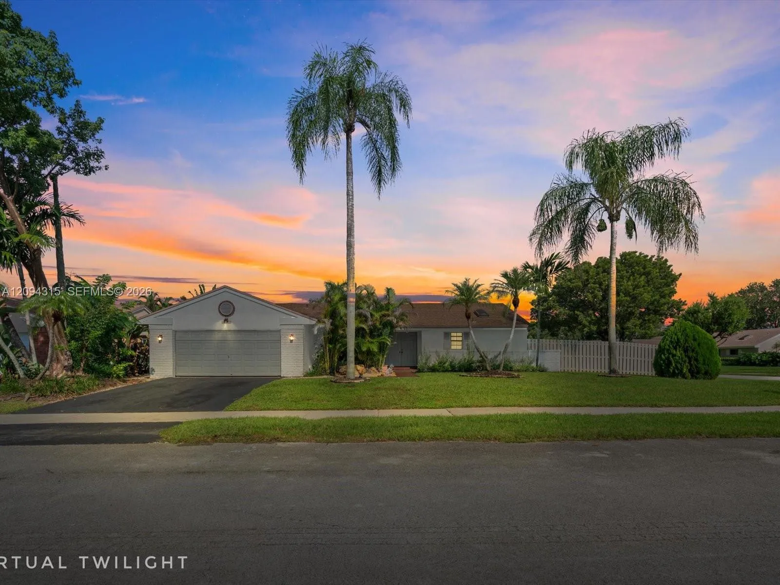 En Venta 1061 Cedar Creek Way, Davie, FL 33325, Davie, FL 33325