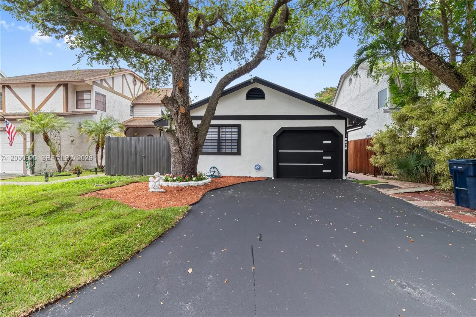 Foto de propiedad en 10626 SW 148th Ave Drive, Miami, FL 33196 Miami con MLS# 