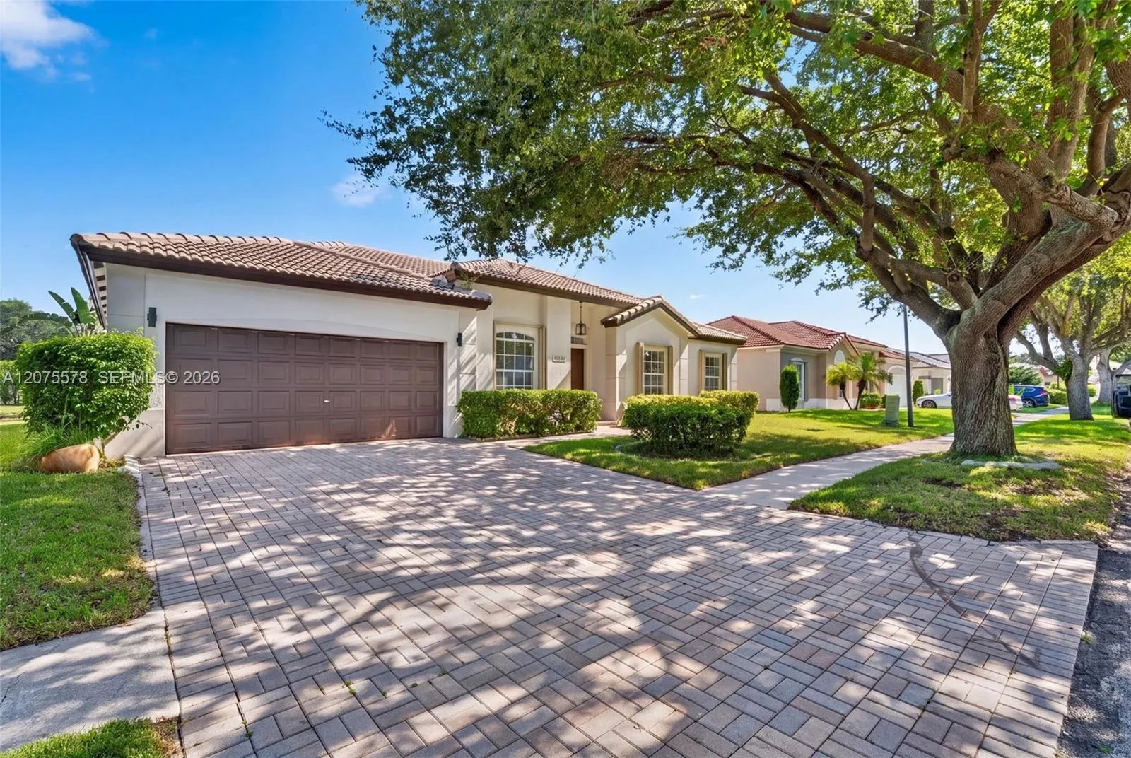 Foto de propiedad en 10641 SW 20th Court, Miramar, FL 33025 Miramar con MLS# 