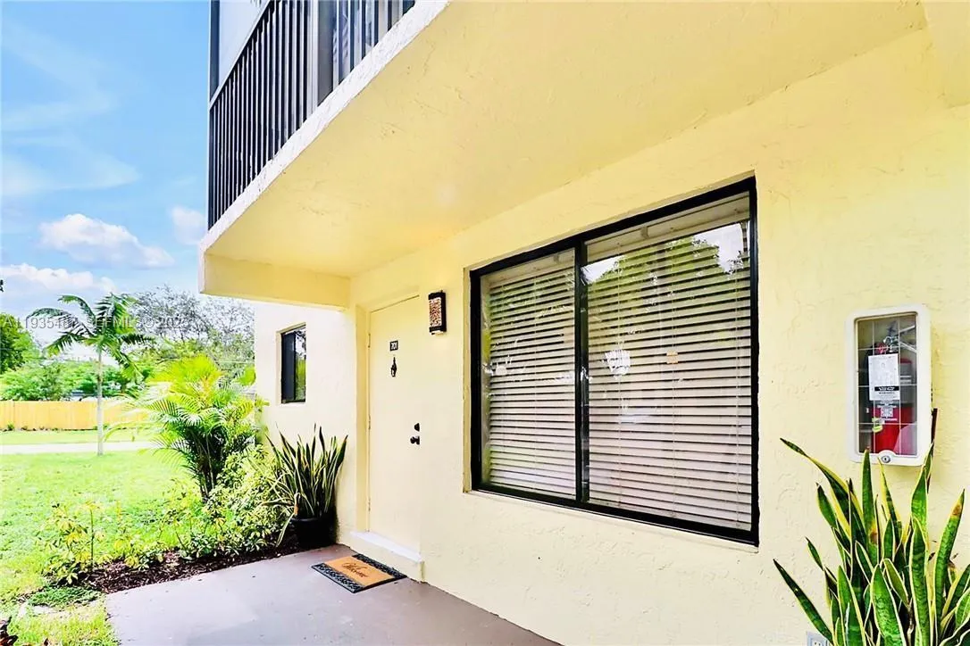 Foto de propiedad en 1065 S Flagler Avenue 701, Pompano Beach, FL 33060 Pompano Beach con MLS# 
