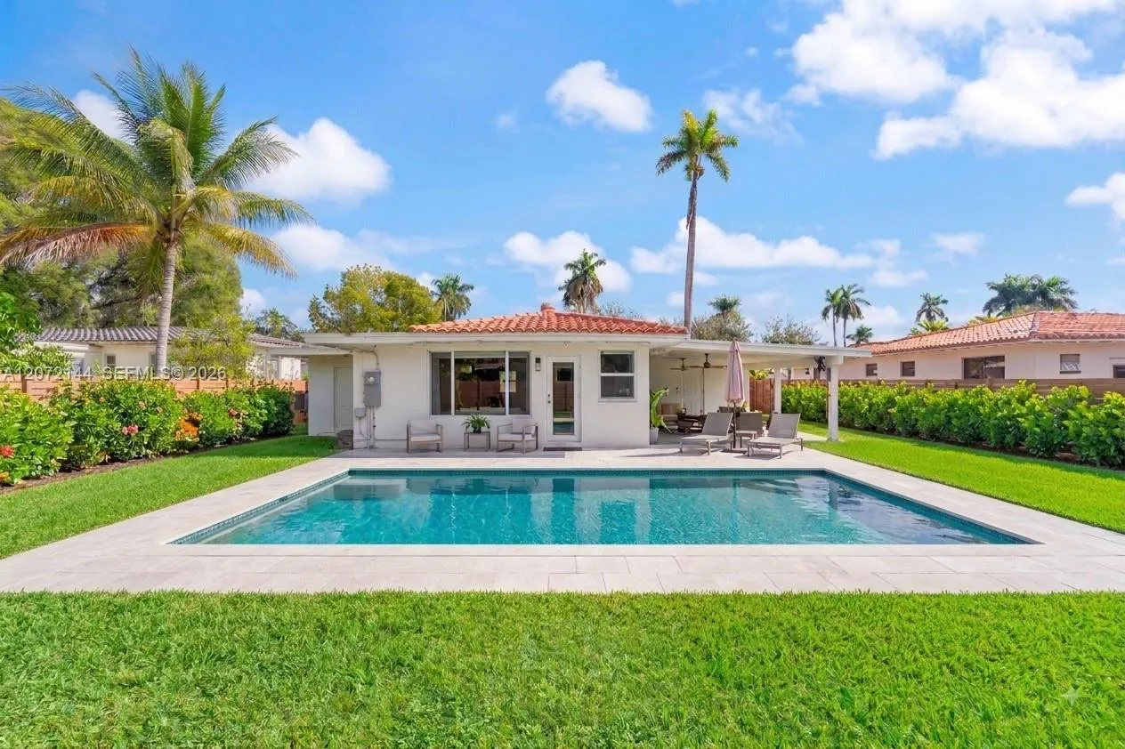 En Venta 10650 NE 11th Court, Miami Shores, FL 33138, Miami Shores, FL 33138