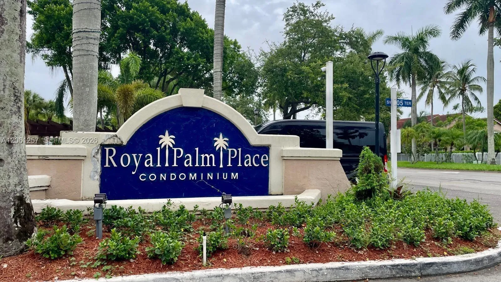 Foto de propiedad en 10650 SW 157th Court 306, Miami, FL 33196 Miami con MLS# 