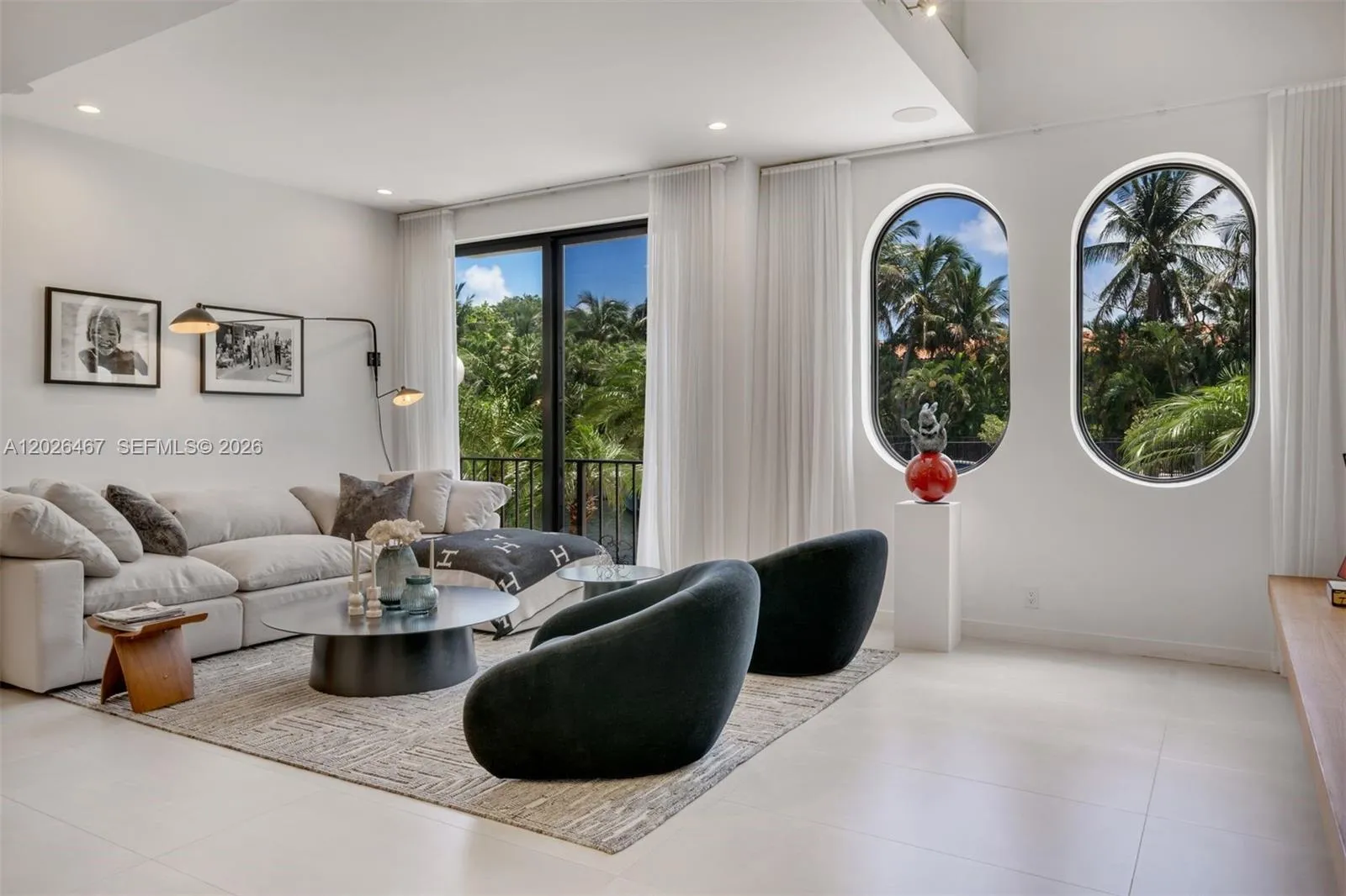 Foto de propiedad en 10659 NE Quaybridge Court C5, Miami, FL 33138 Miami con MLS# 