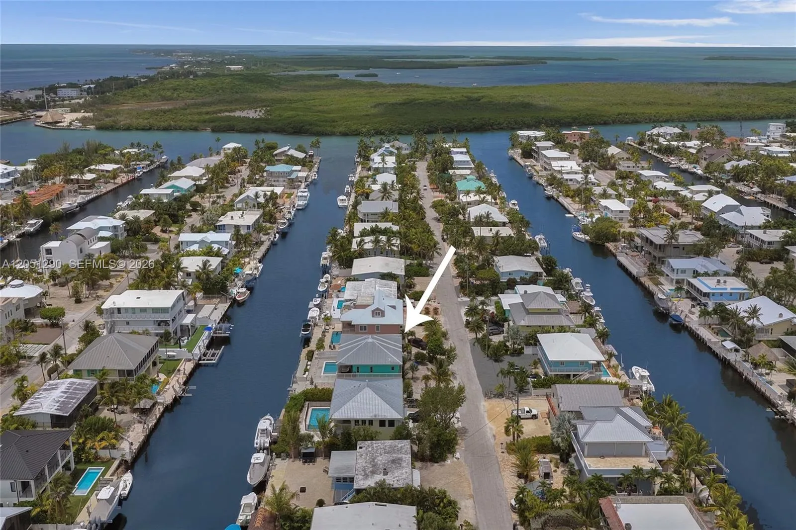 Foto de propiedad en 107 Valencia Drive, Islamorada, FL 33036 Islamorada con MLS# 