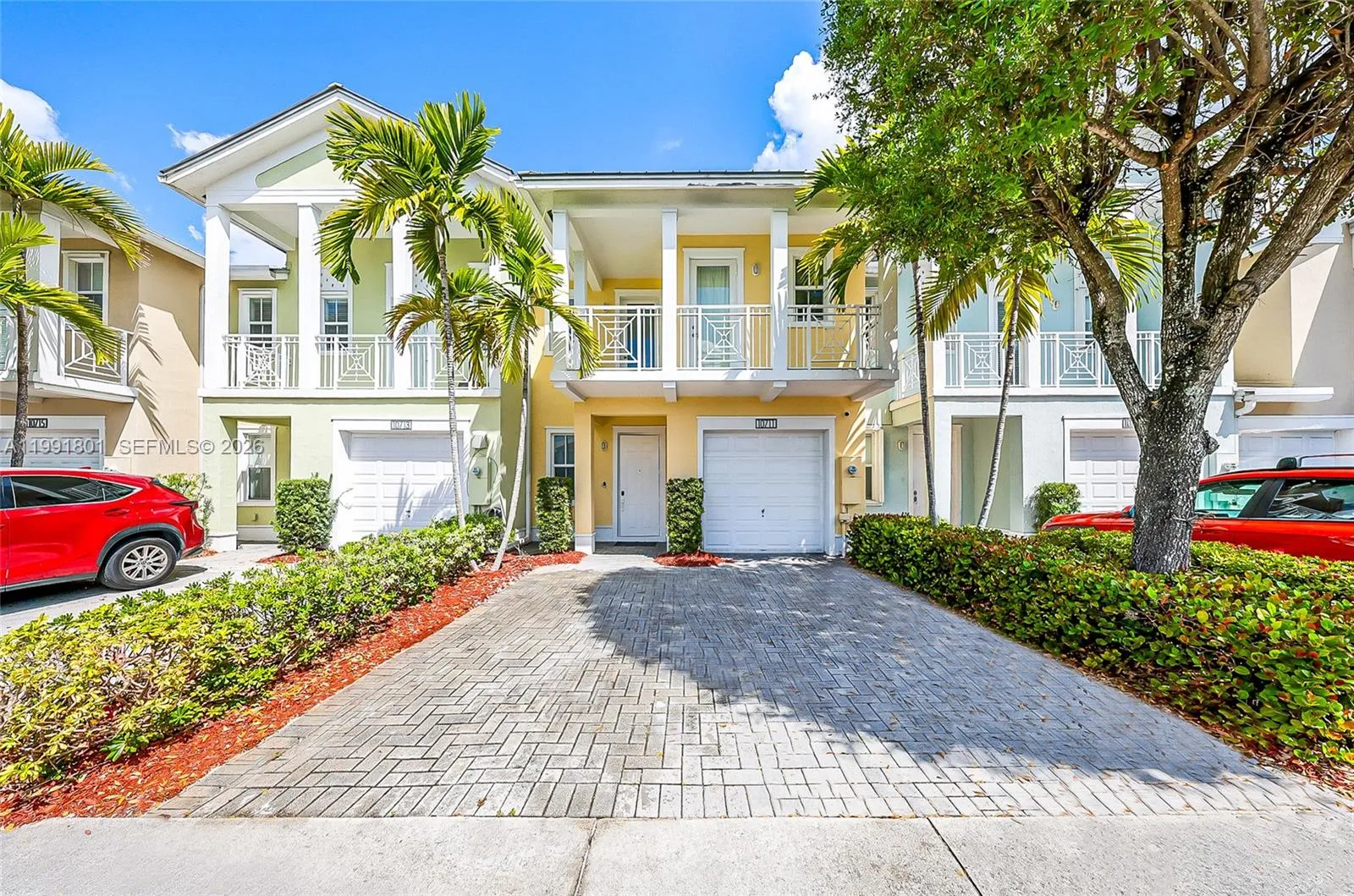 Foto de propiedad en 10711 NW 75th Lane, Doral, FL 33178 Doral con MLS# 