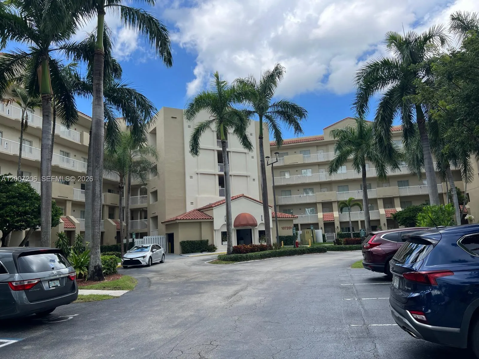 Foto de propiedad en 10720 NW 66th Street 206, Doral, FL 33178 Doral con MLS# 