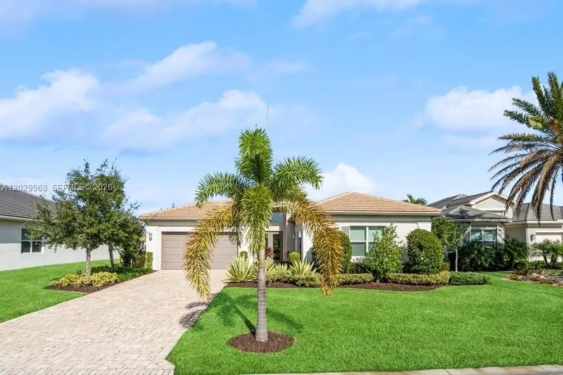 Foto de propiedad en 10729 SW Matisse Lane, Port St. Lucie, FL 34987 Port St. Lucie con MLS# 
