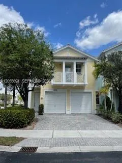 En Renta 10731 NW 74th Terrace ., Doral, FL 33178, Doral, FL 33178