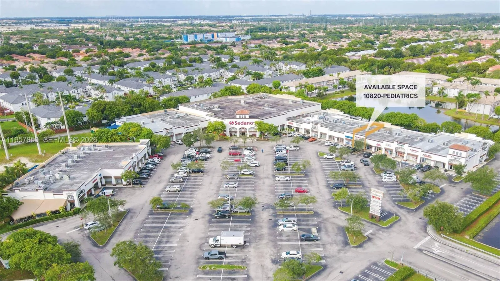 Foto de propiedad en 10750 NW 58th Street 10820, Doral, FL 33178 Doral con MLS# 