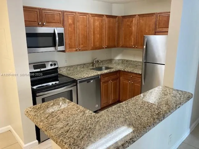 En Renta 10765 Cleary Boulevard 103, Plantation, FL 33324, Plantation, FL 33324