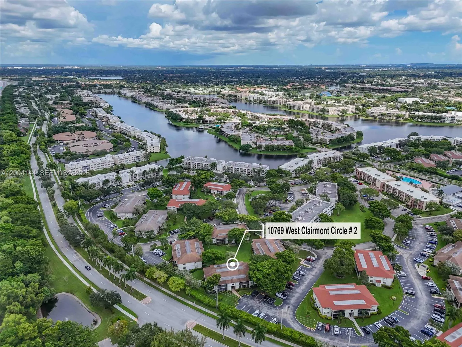 En Venta 10769 W Clairmont Circle 102, Tamarac, FL 33321, Tamarac, FL 33321