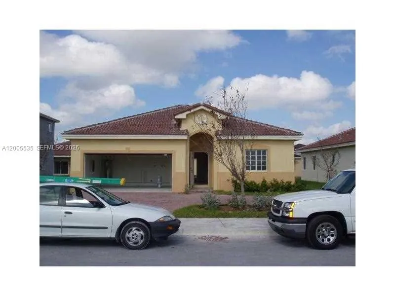 En Renta 10785 SW 232nd Street, Miami, FL 33170, Miami, FL 33170