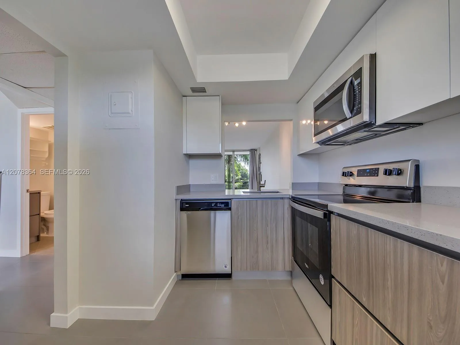 Foto de propiedad en 108 Royal Park Drive 3G, Oakland Park, FL 33309 Oakland Park con MLS# 