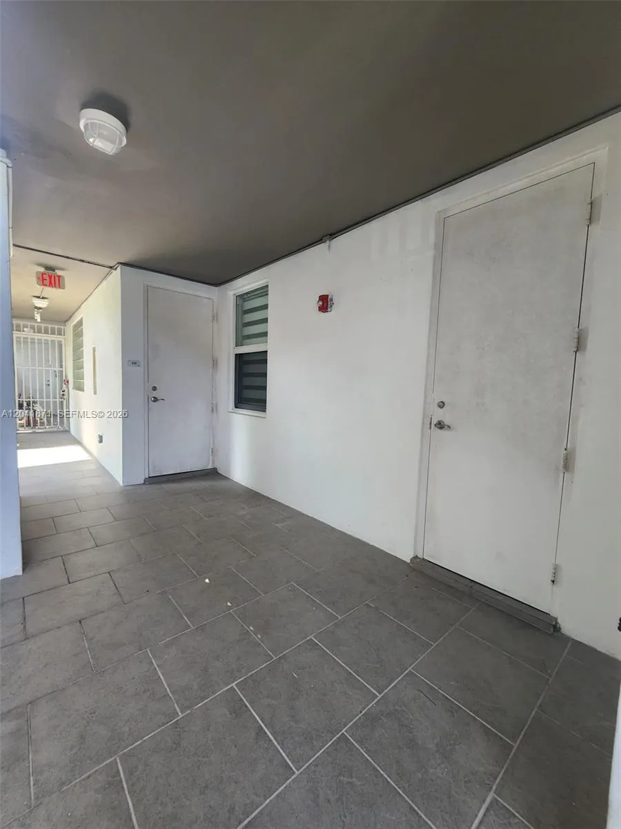 Foto de propiedad en 1080 99th Street 212, Bay Harbor Islands, FL 33154 Bay Harbor Islands con MLS# 