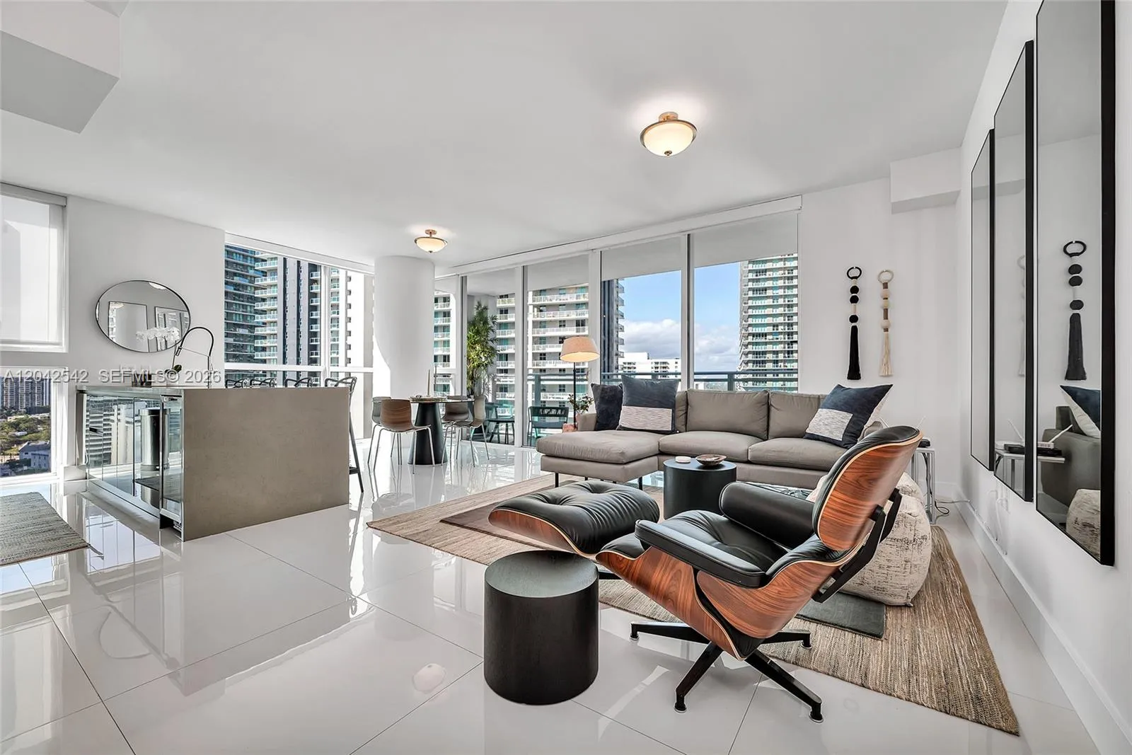 Foto de propiedad en 1080 Brickell Avenue 1601, Miami, FL 33131 Miami con MLS# 