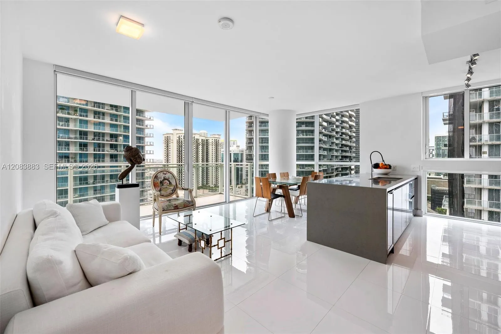 En Renta 1080 Brickell Avenue 2509, Miami, FL 33131, Miami, FL 33131