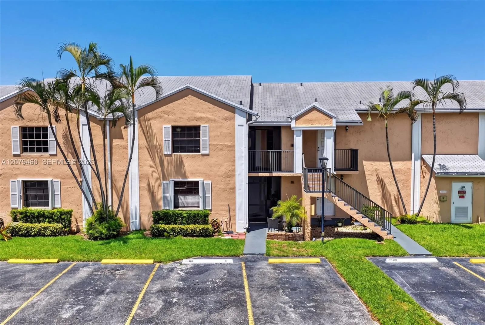 Foto de propiedad en 1080 N Franklin Avenue 1080E, Homestead, FL 33034 Homestead con MLS# 