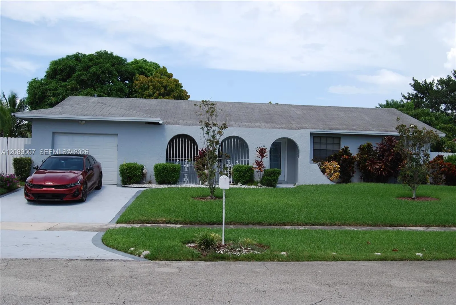 En Venta 10815 SW 165th Terrace, Miami, FL 33157, Miami, FL 33157
