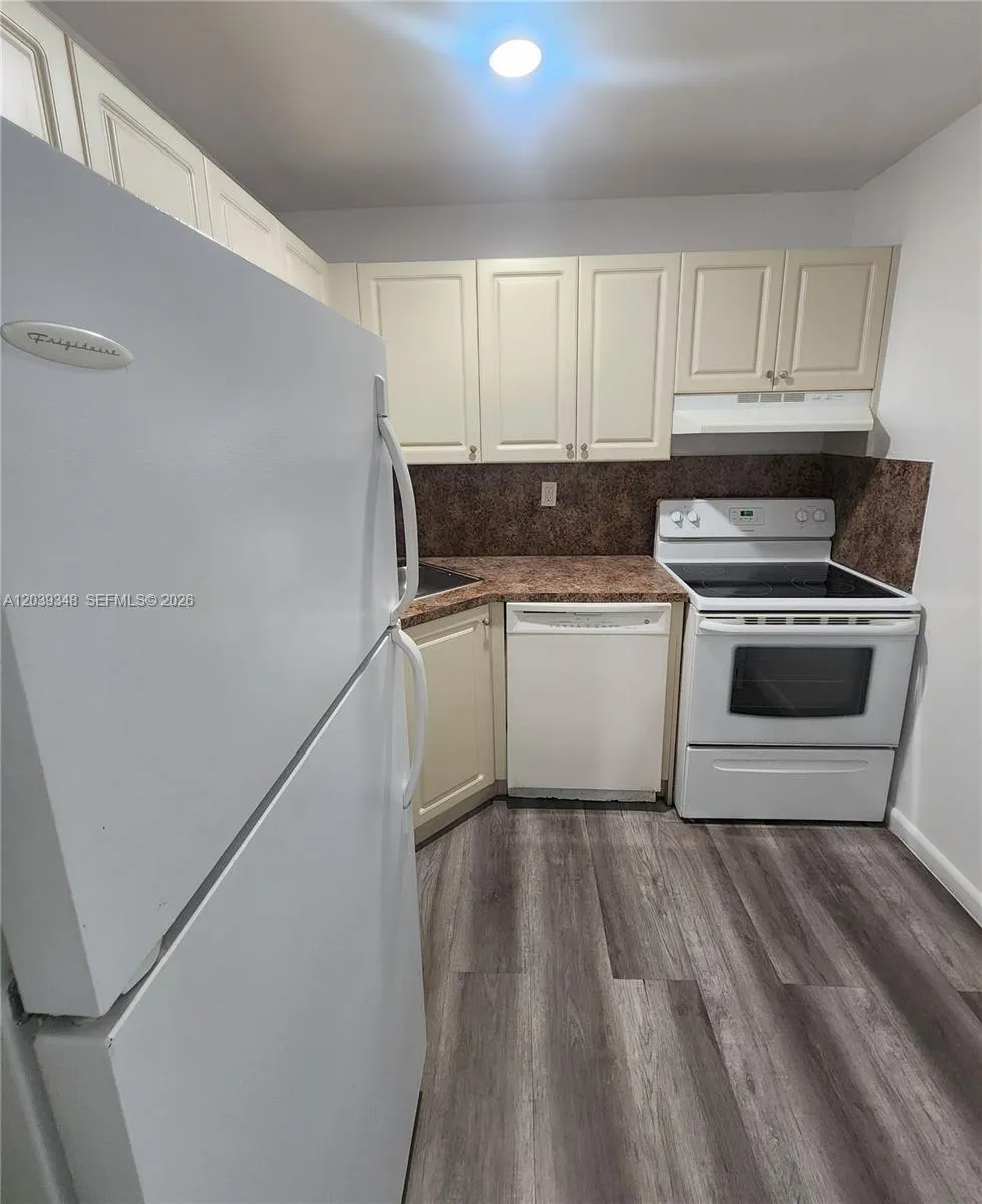 Foto de propiedad en 10820 SW 200th Drive 265, Cutler Bay, FL 33157 Cutler Bay con MLS# 