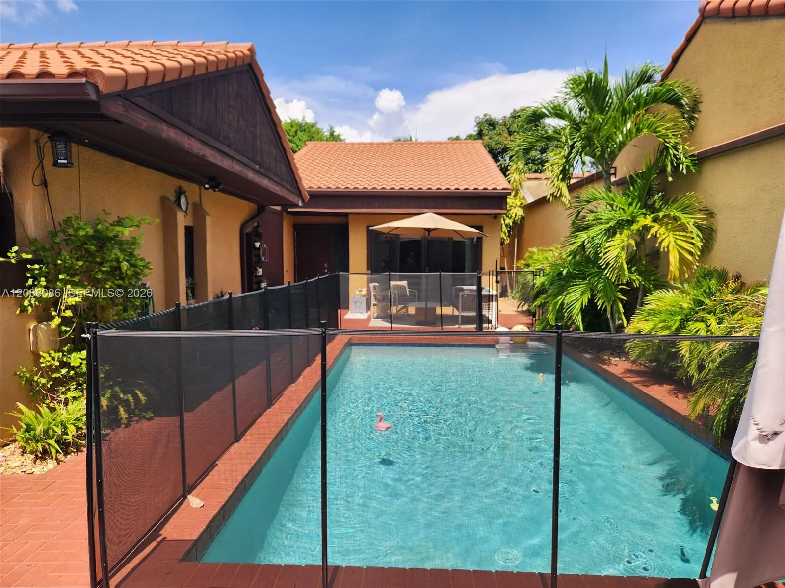 En Venta 1085 NE 203rd Lane, Miami, FL 33179, Miami, FL 33179