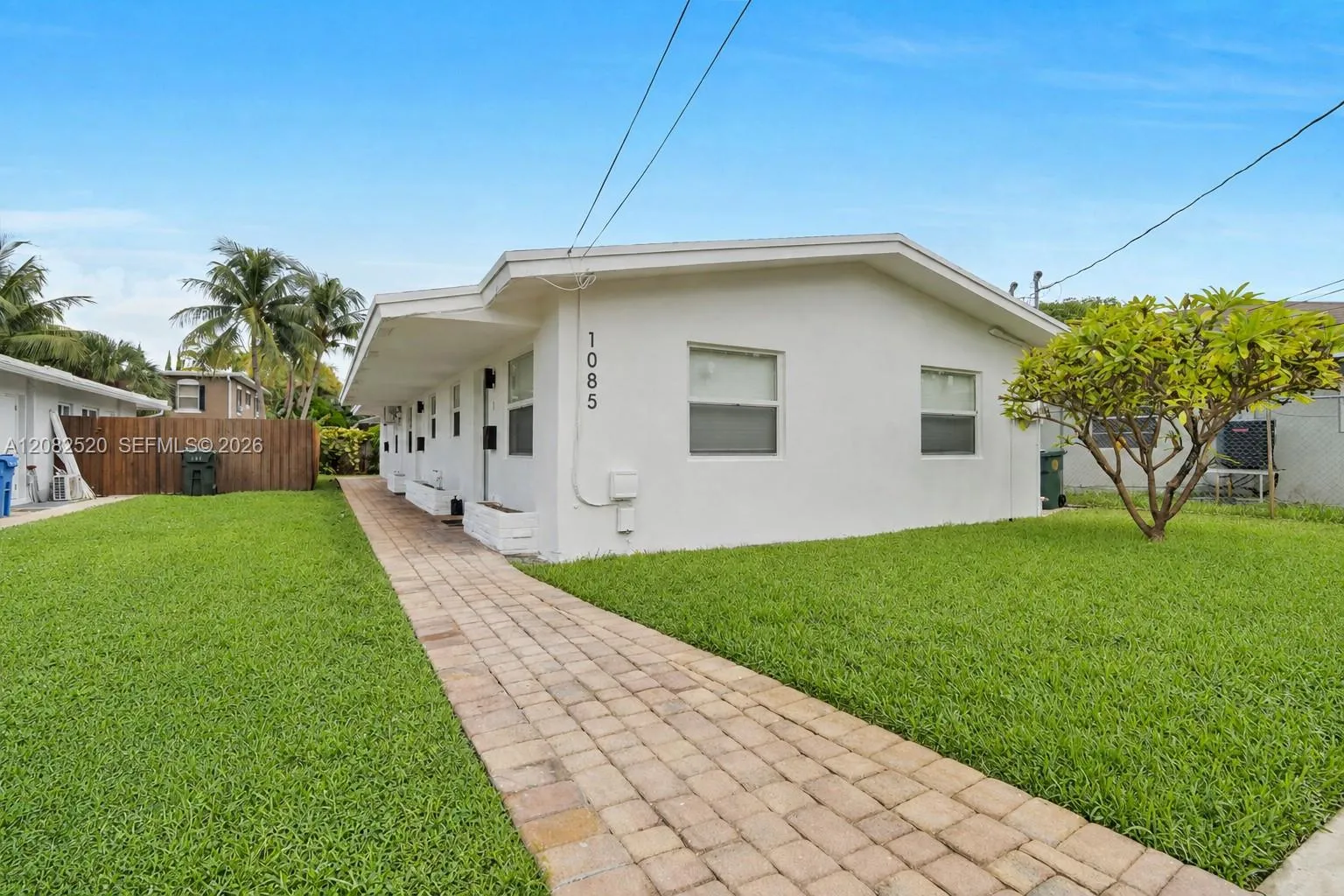 Foto de propiedad en 1085 NE 34th Street 3, Oakland Park, FL 33334 Oakland Park con MLS# 